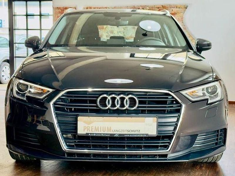 Gebraucht Audi A3 Comfort 116 PS (85 kW) 2017 Braun Limousine