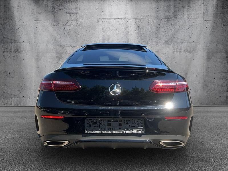 Gebraucht Mercedes E450 389 PS (286 kW) 2023 Schwarz Coupé