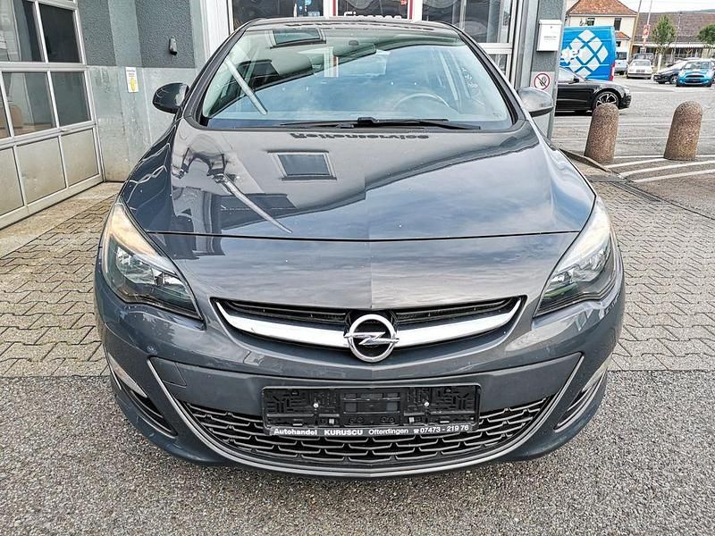 Second-hand Opel Astra Active 101 CP (74 kW) 2013 Gri Berlinǎ