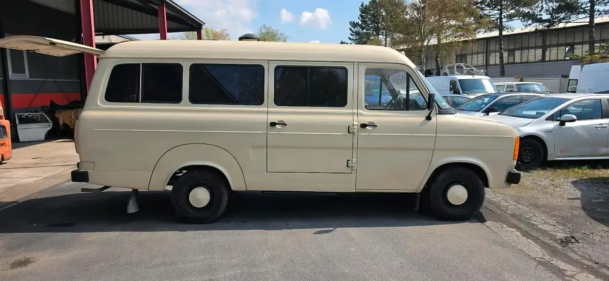 Usado Ford Transit 71 HP (52 kW) 1981 Monovolume