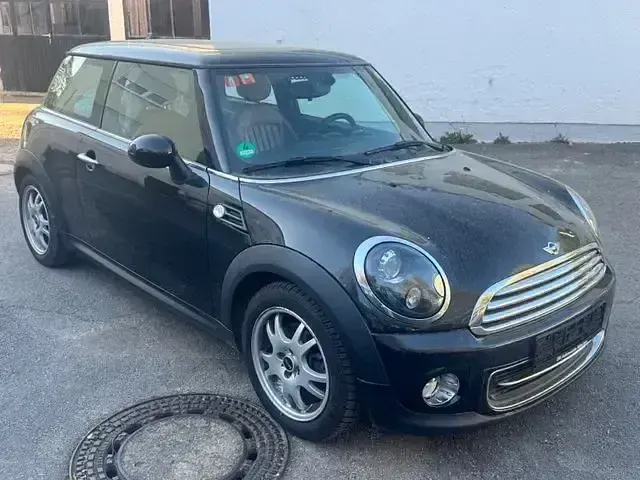 Gebraucht Mini Cooper 122 PS (89 kW) 2013 Schwarz Kleinwagen