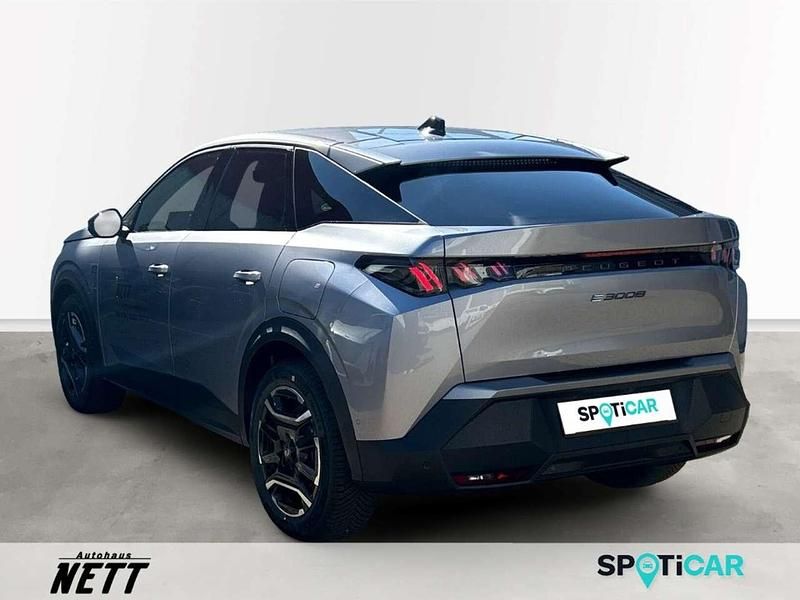 Gebraucht Peugeot e-3008 Allure 156 kW (213 PS) 2026 Artense silber metallic SUV