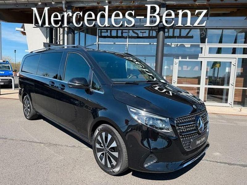 Gebraucht Mercedes V300 237 PS (174 kW) 2025 Schwarz Van / Kleinbus