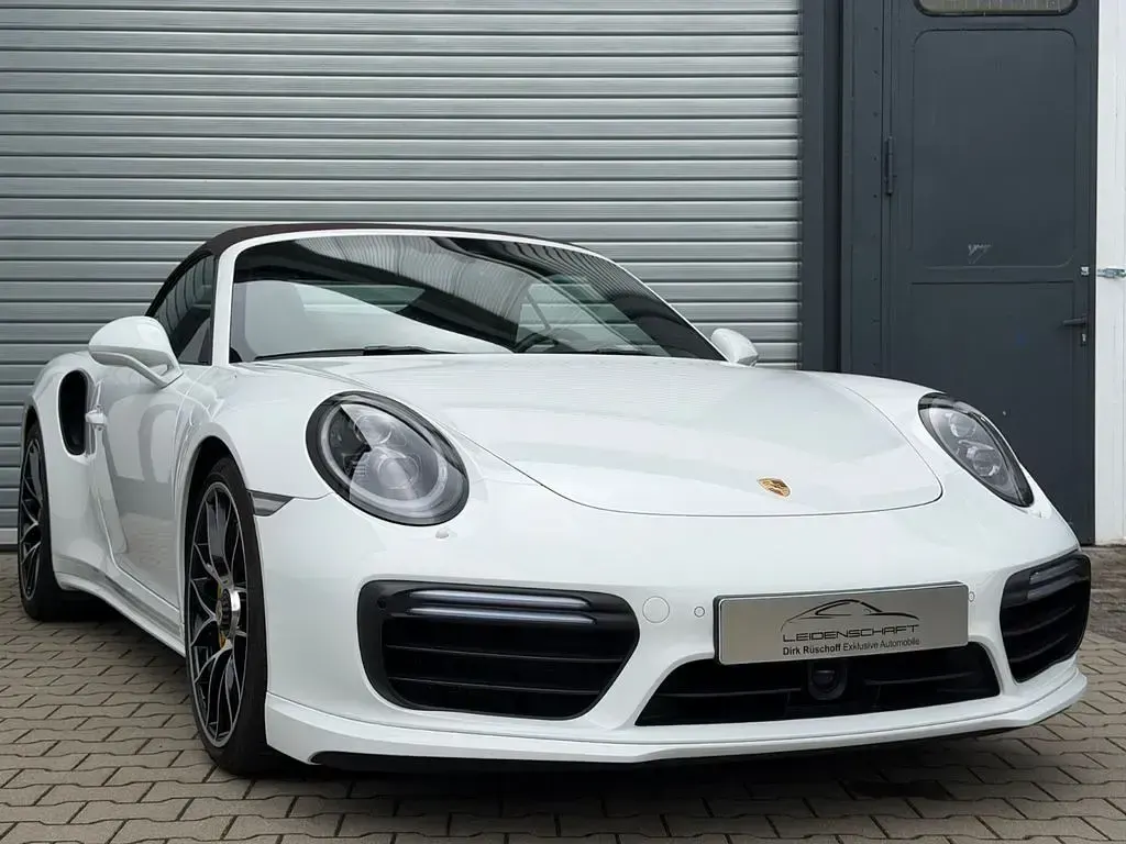 Gebraucht Porsche 991 581 PS (427 kW) 2017 Pure white Cabrio
