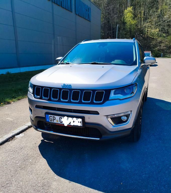 Gebraucht Jeep Compass Limited 170 PS (125 kW) 2018 Grau SUV