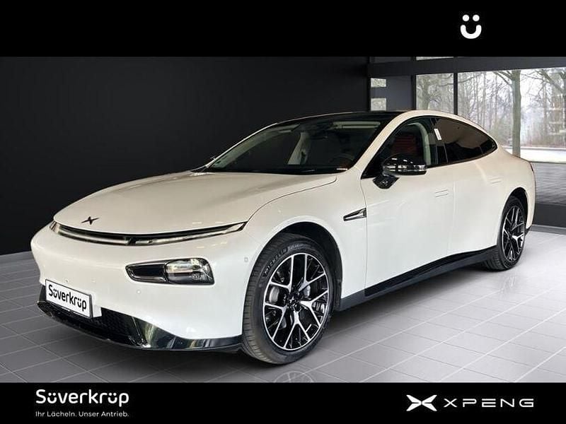 Weiß Gebraucht 2025 XPENG P7 AWD Performance Limousine | 39.990 € (Superpreis) - Bild 1/4