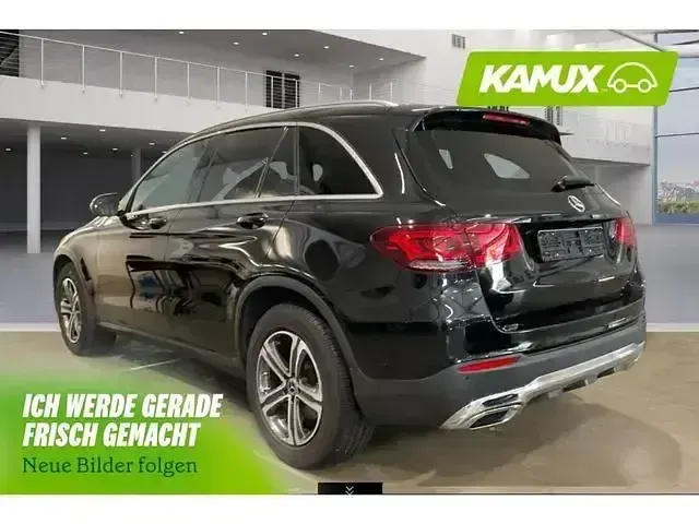Gebraucht Mercedes GLC220 194 PS (142 kW) 2022 Schwarz SUV