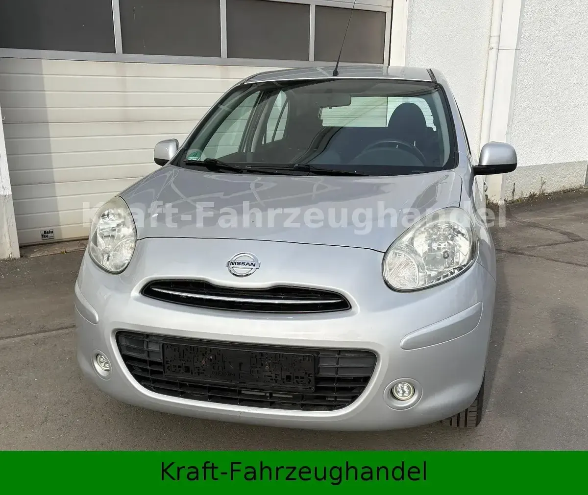Gebraucht Nissan Micra Acenta 80 PS (58 kW) 2011 Silber Kleinwagen