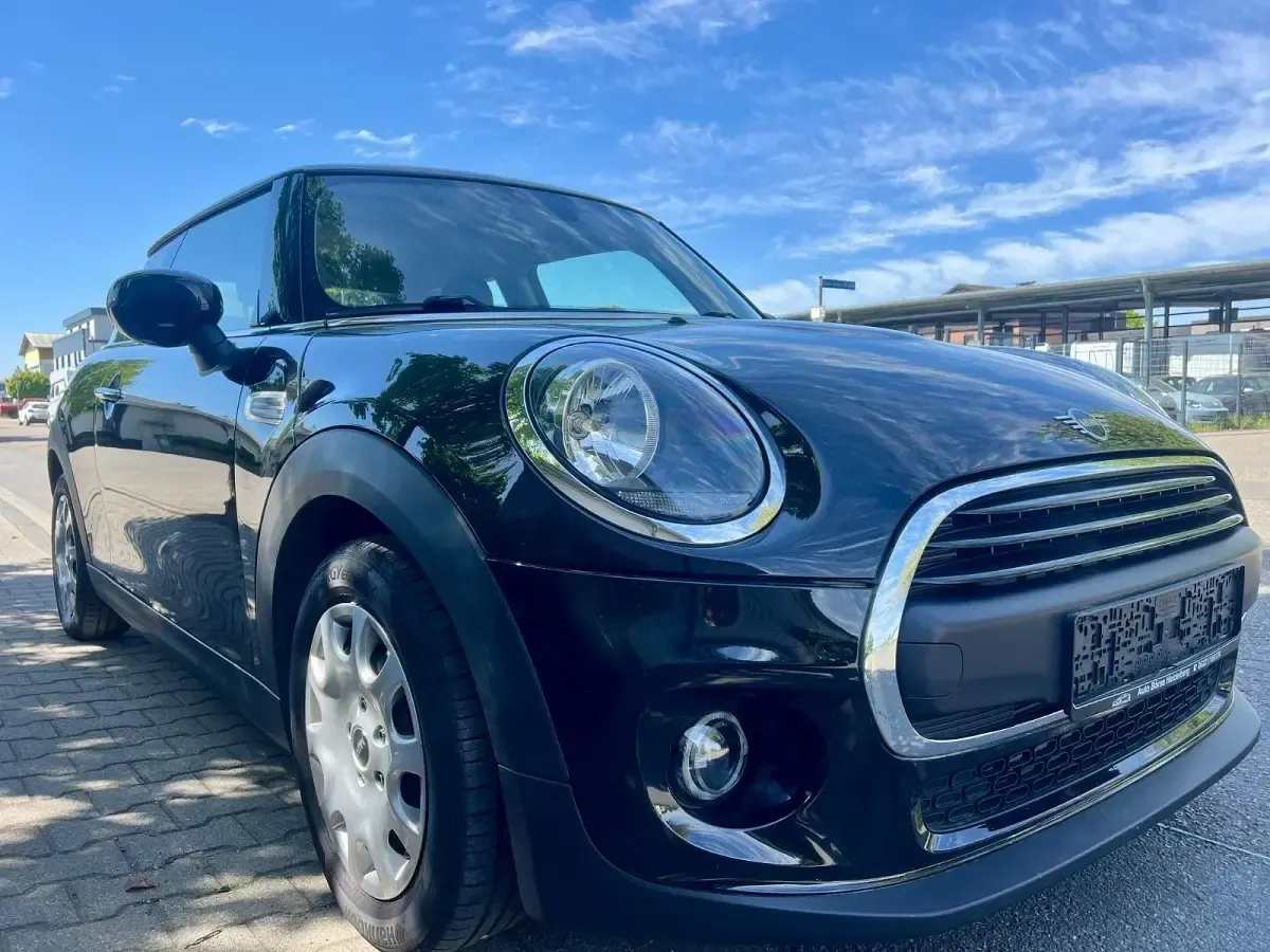 Used Mini ONE 75 HP (55 kW) 2020 Black Hatchback