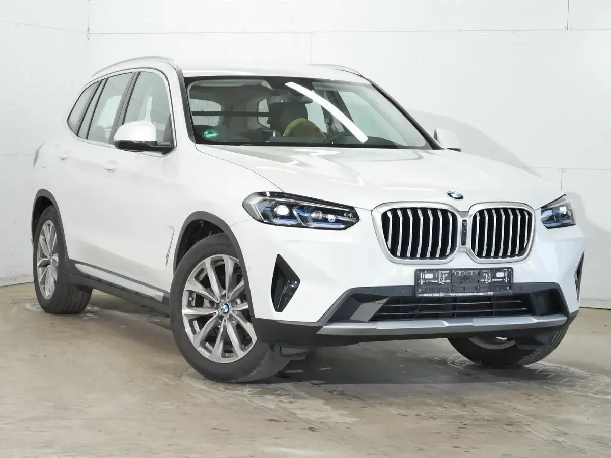 Brugt BMW X3 Efficient Dynamics 190 HK (139 kW) 2024 Sort SUV