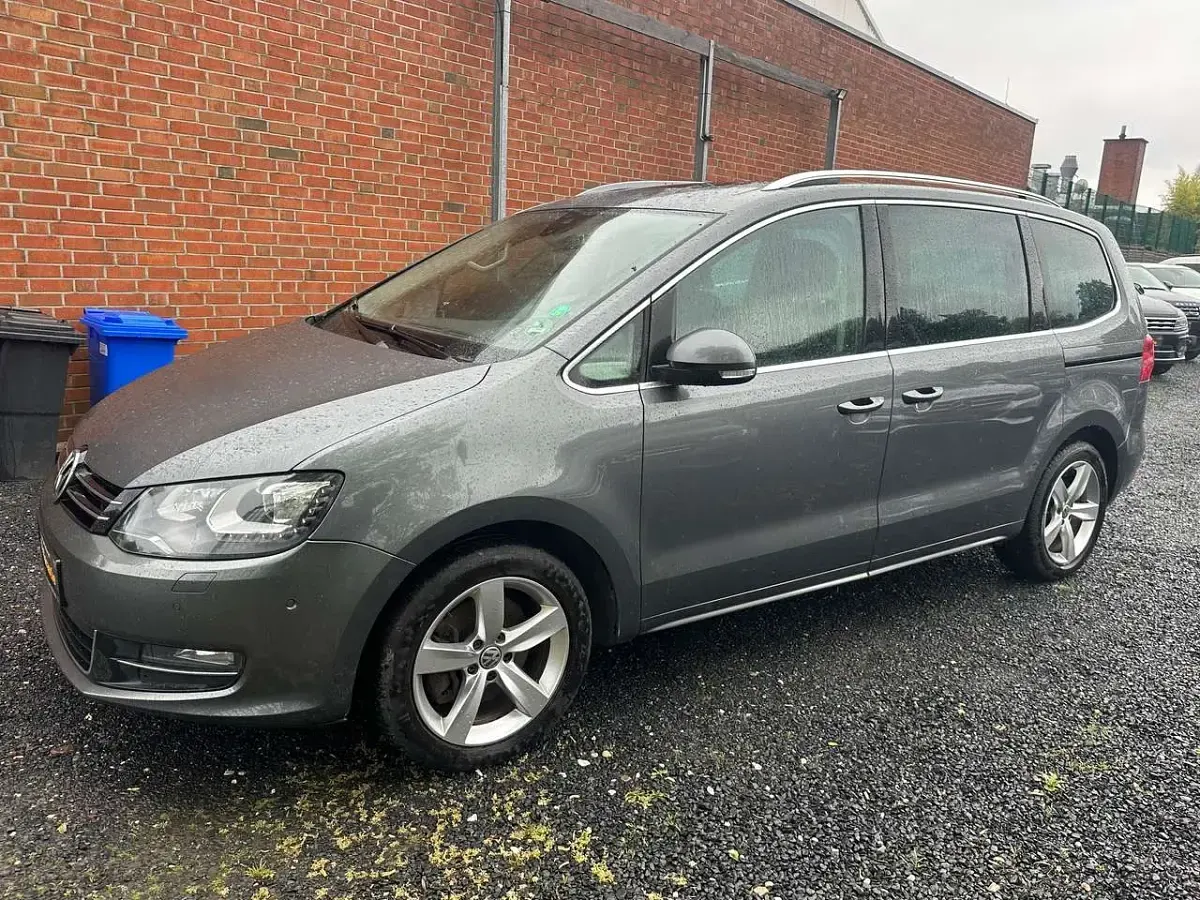 Gebraucht VW Sharan Highline 177 PS (130 kW) 2013 Grau Van / Kleinbus