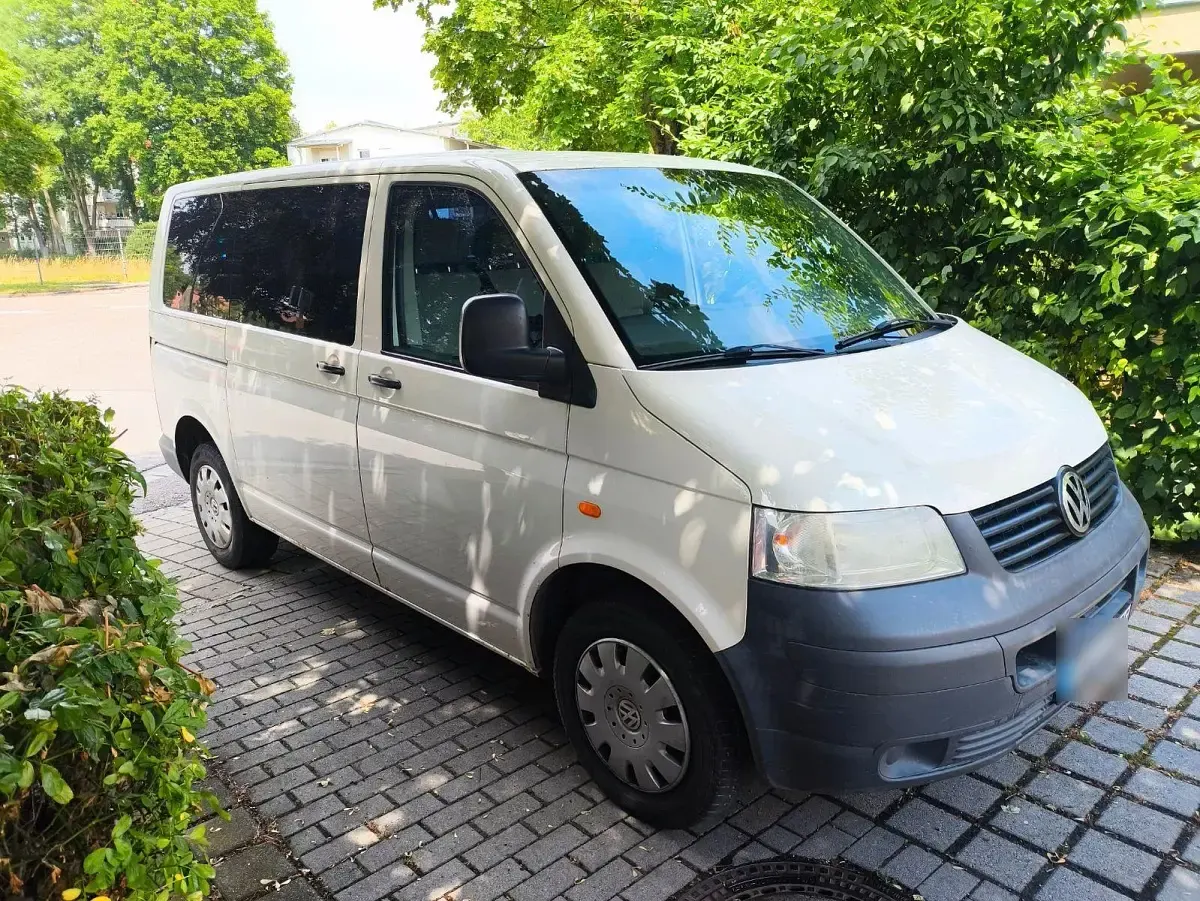 Gebraucht VW Caravelle 131 PS (96 kW) 2006 Weiß Van