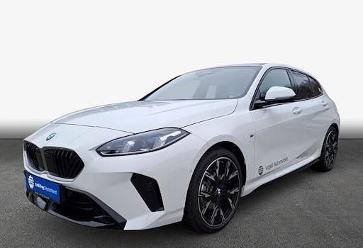 Weiß Neu 2025 BMW 120 Basis Kleinwagen | 39.990 € (Teuer) - Bild 1/4