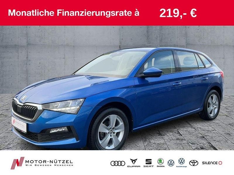 Raceblau metallic Gebraucht 2022 Skoda Scala Cool Plus Kleinwagen | 16.430 € (Fairer Preis) - Bild 1/4