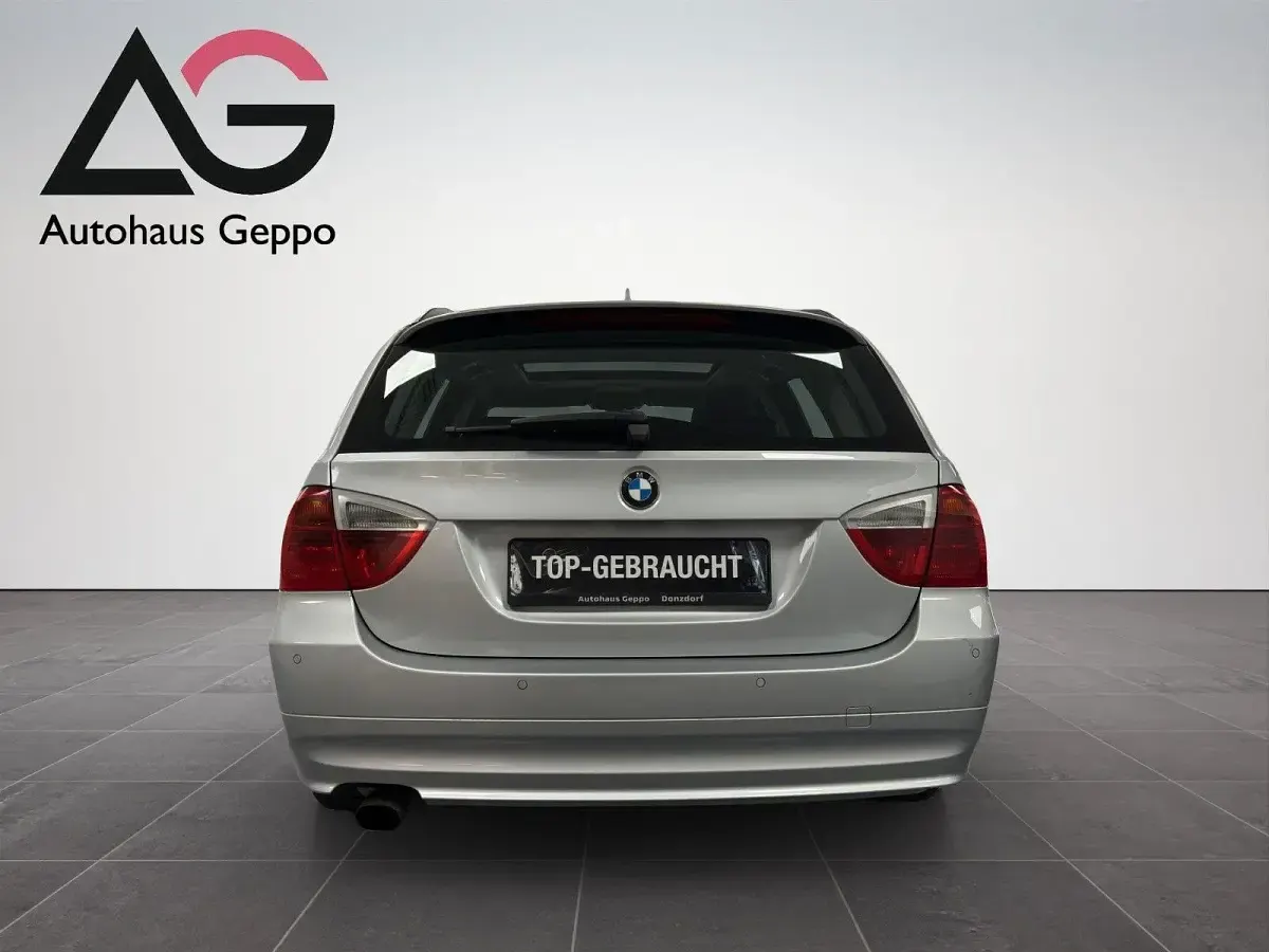 Używany BMW 320 Performance 150 KM (110 kW) 2007 Srebrny Kombi