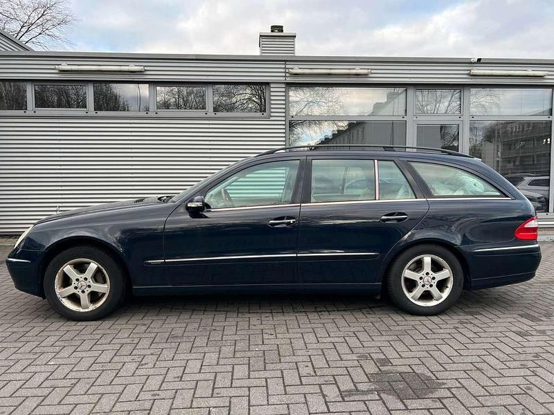 Gebraucht Mercedes E320 Elegance 224 PS (164 kW) 2003 Blau Kombi