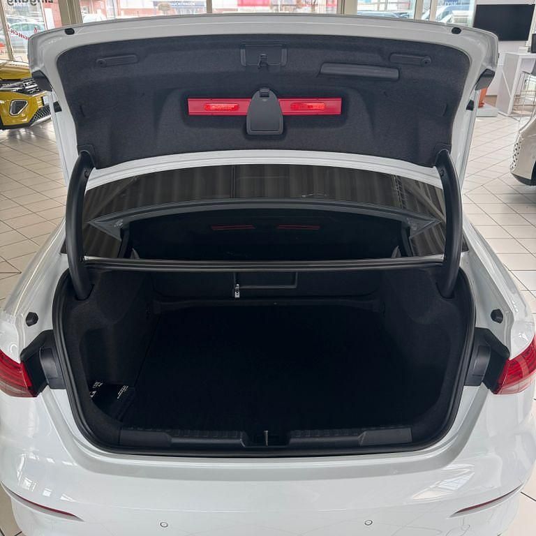 Gebraucht Audi A3 Advanced 116 PS (85 kW) 2022 Weiß Limousine