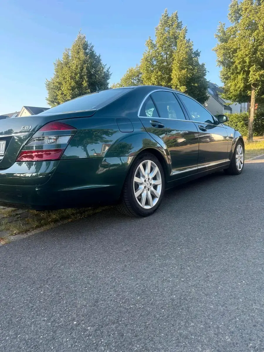 Gebraucht Mercedes S320 235 PS (172 kW) 2007 Grün Limousine