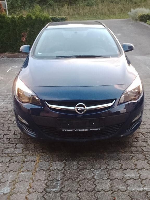 Blau Gebraucht 2015 Opel Astra Kombi | 6.500 € (Superpreis) - Bild 1/4