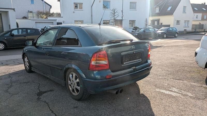 Gebraucht Opel Astra 101 PS (74 kW) 2001 Blau Limousine