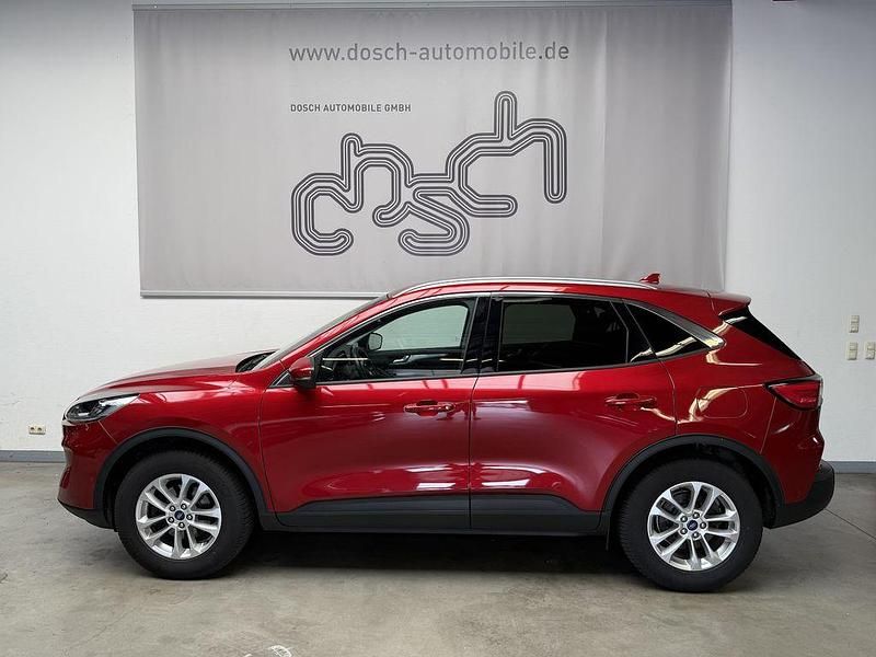 Rot Gebraucht 2021 Ford Kuga Titanium SUV | 18.790 € (Superpreis) - Bild 1/4