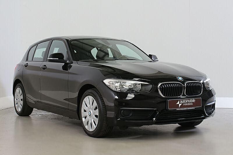 Gebraucht BMW 118 Sport Line 136 PS (100 kW) 2018 Schwarz Kleinwagen