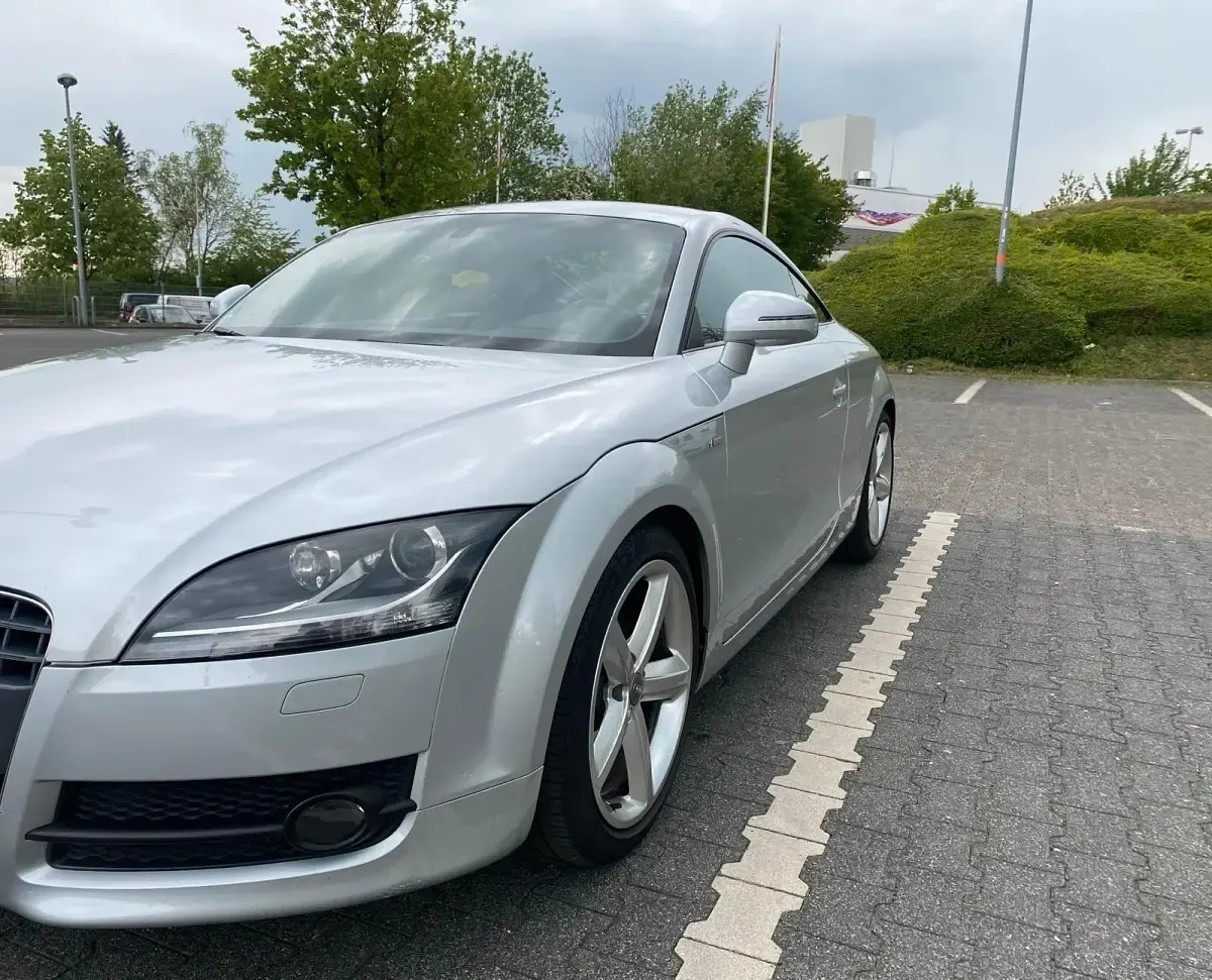 Second-hand Audi TT S-Line 200 CP (147 kW) 2010 Argintiu Coupe