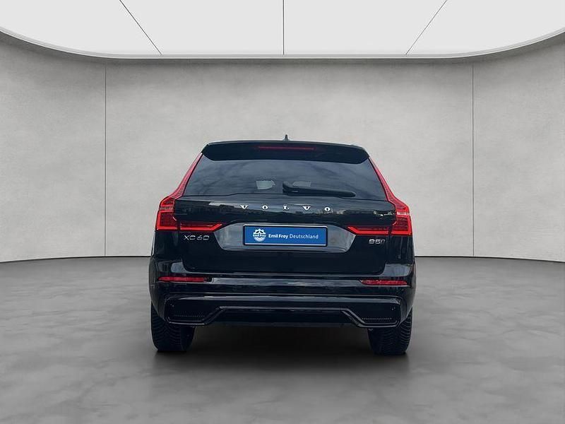 Gebraucht Volvo XC60 Plus 250 PS (183 kW) 2024 Onyx black metallic SUV