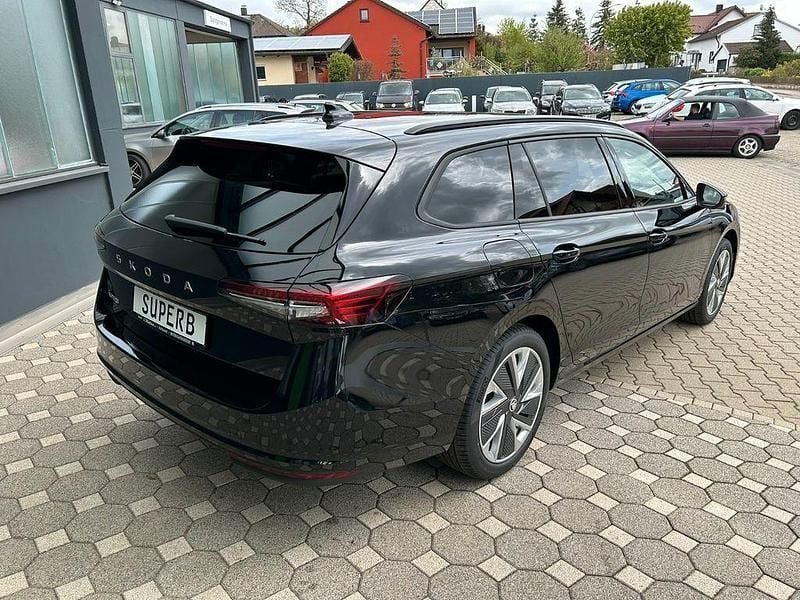 Gebraucht Skoda Superb Selection 150 PS (110 kW) 2024 Schwarz Kombi