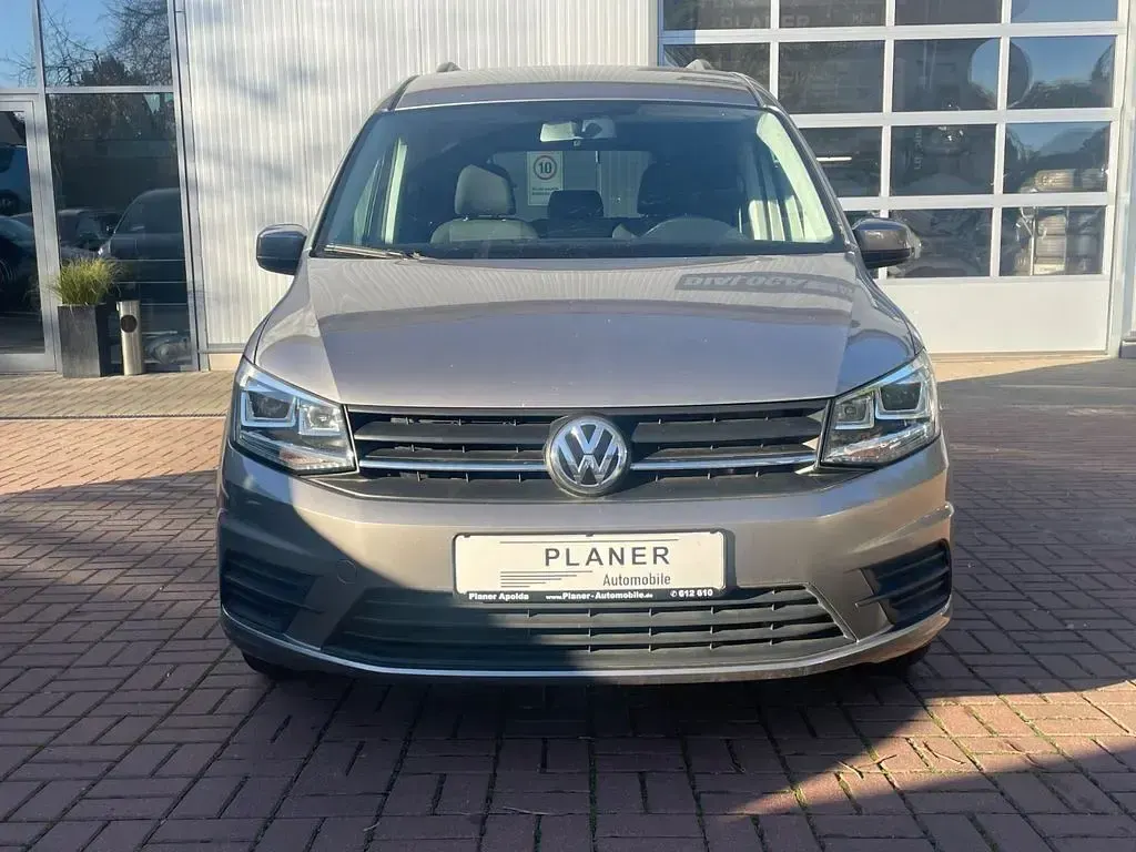 Second-hand VW Caddy Beach 131 CP (96 kW) 2020 Bej Monovolum