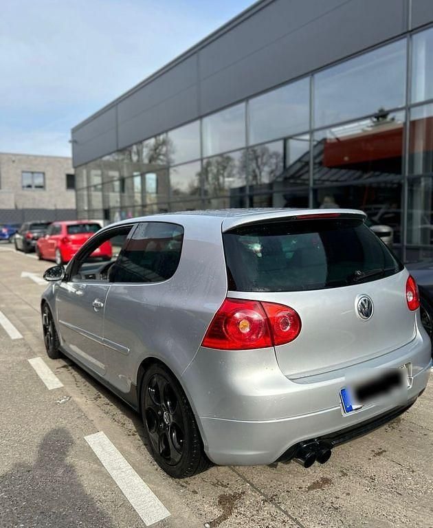 Silber Gebraucht 2005 VW Golf IV GTI Kleinwagen | 4.899 € (Etwas zu teuer) - Bild 1/4