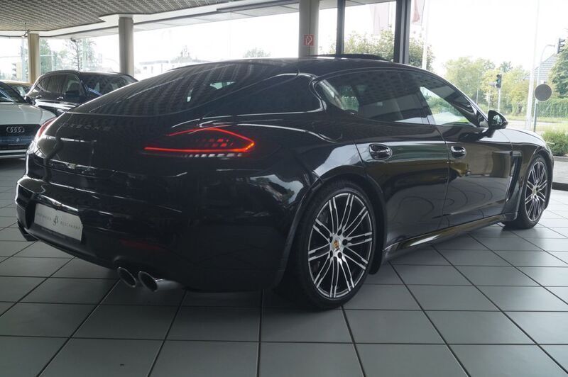 Gebraucht Porsche Panamera 300 PS (220 kW) 2015 Tiefschwarzmetallic Limousine