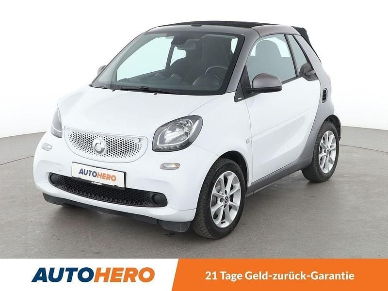 Weiß Gebraucht 2016 Smart ForTwo Coupé Basis Kleinwagen | 12.800 € (Fairer Preis) - Bild 1/3