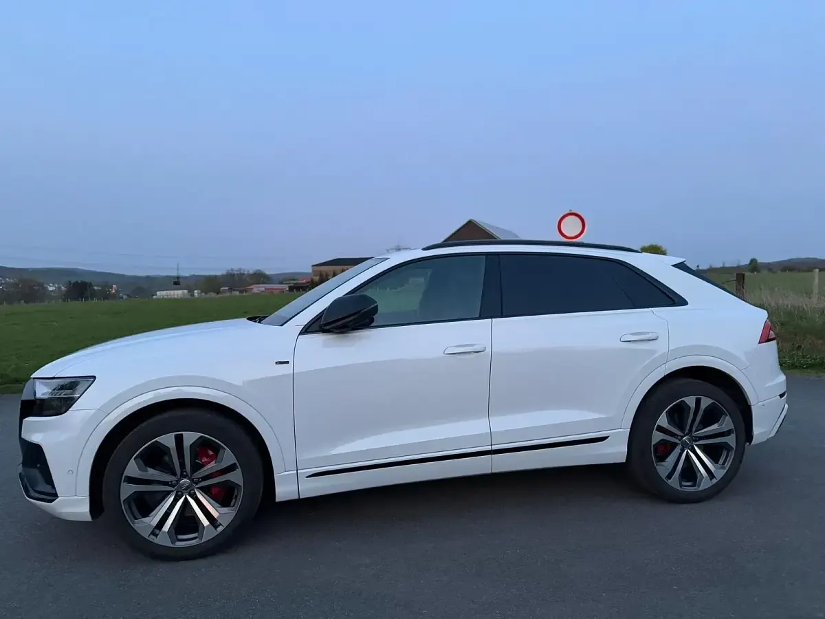 Gebraucht Audi Q8 S-Line 330 PS (242 kW) 2020 Weiß SUV