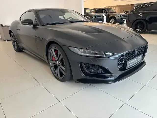 Gebraucht Jaguar F-Type R-Dynamic 450 PS (330 kW) 2024 Santorini black (metallic) Coupé