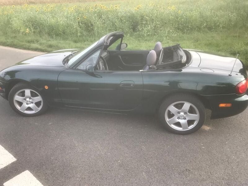 Grün Gebraucht 1998 Mazda MX5 Cabrio | 1.900 € (Superpreis) - Bild 1/4