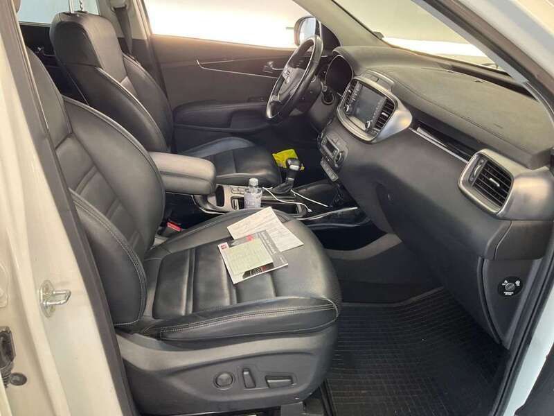 Weiß Gebraucht 2020 Kia Sorento Platinum Edition SUV | 27.555 € (Superpreis) - Bild 1/4