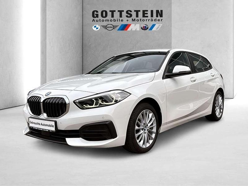 Alpinweiss iii Gebraucht 2022 BMW 118 Advantage Kleinwagen | 23.920 € (Etwas zu teuer) - Bild 1/3