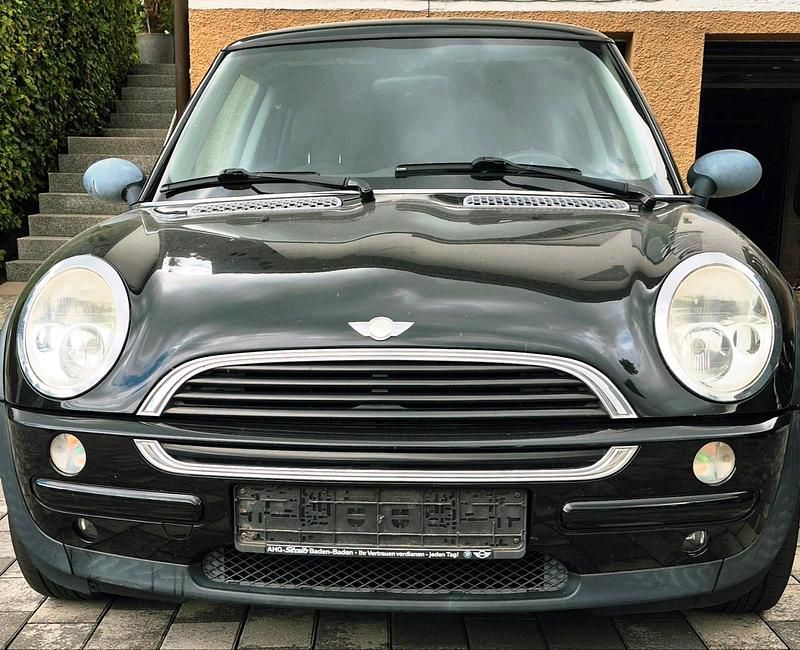 Schwarz Gebraucht 2002 Mini ONE Kleinwagen | 900 € (Superpreis) - Bild 1/4