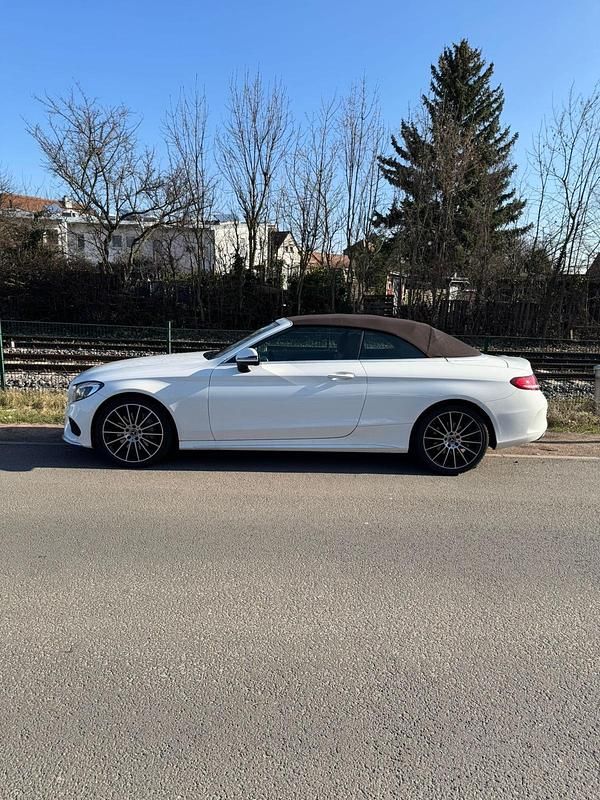 Gebraucht Mercedes C250 211 PS (155 kW) 2017 Weiß Cabrio