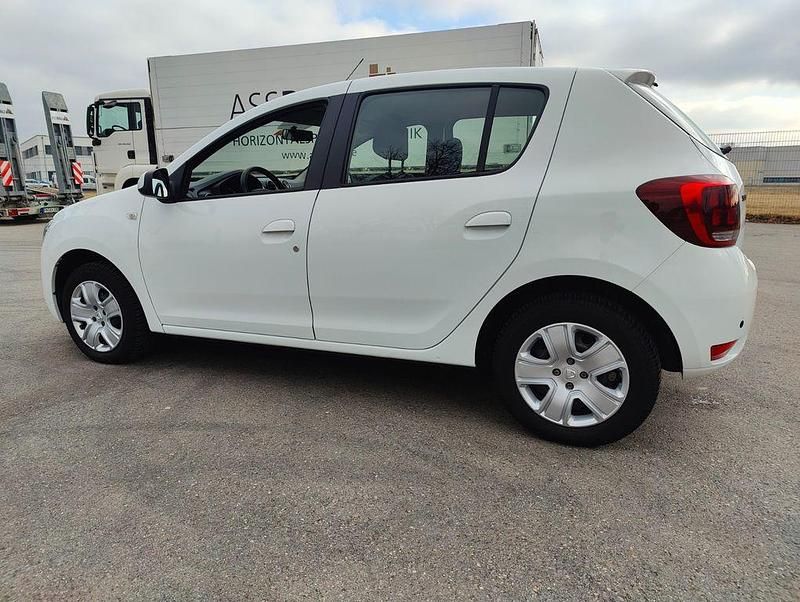 Gebraucht Dacia Sandero Comfort 73 PS (53 kW) 2020 Weiß Limousine