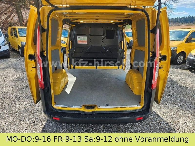 Second-hand Ford Transit Custom 131 CP (96 kW) 2020 Galben Monovolum