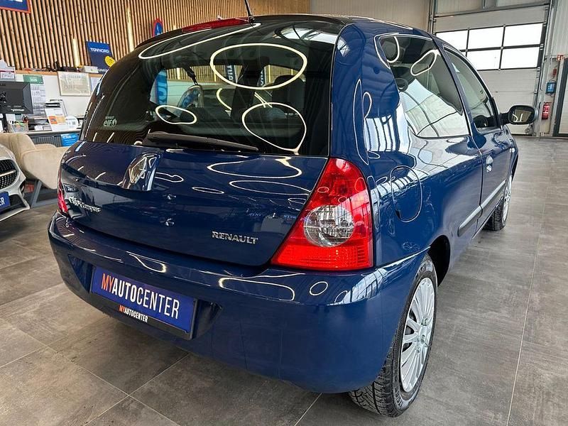 Gebraucht Renault Clio II Campus 58 PS (42 kW) 2006 Blau Kleinwagen