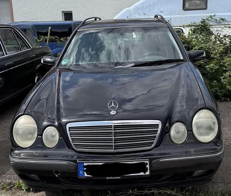 Gebraucht 2003 Mercedes E320 Classic Kombi | 1.000 € - Bild 1/3