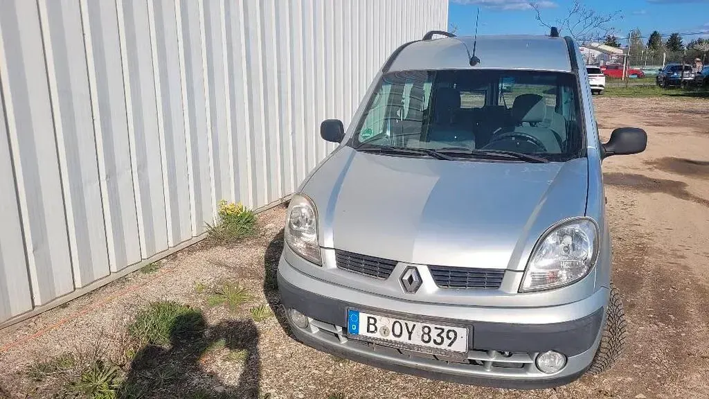 Gebraucht Renault Kangoo Expression 95 PS (69 kW) 2003 Silber Van / Kleinbus
