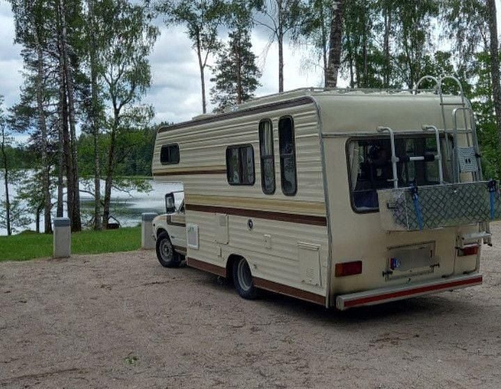Gebraucht Toyota HiLux 101 PS (74 kW) 1984 Weiß Pickup