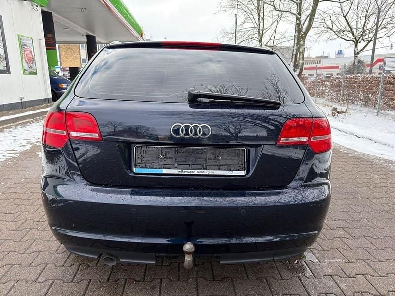 Gebraucht Audi A3 Sport 105 PS (77 kW) 2011 Blau Kleinwagen