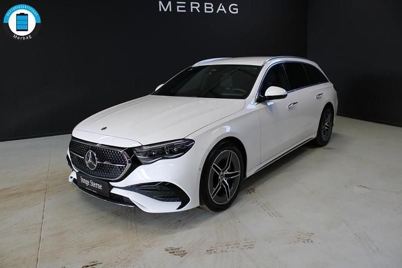 Gebraucht Mercedes E300 AMG 313 PS (230 kW) 2024 Polarweiss Kombi