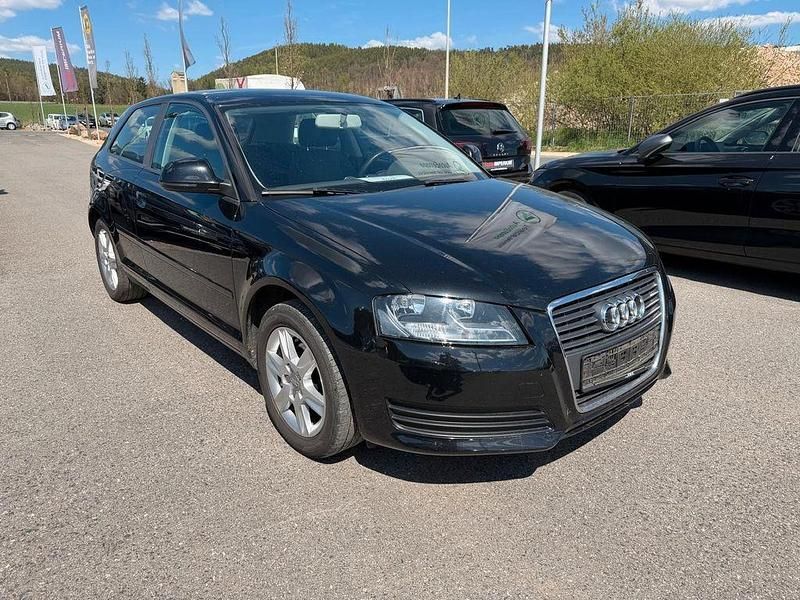 Używany Audi A3 Attraction 102 KM (75 kW) 2010 Czarny Hatchback