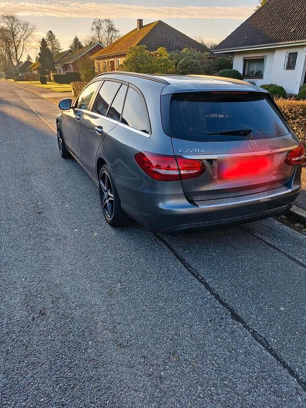 Gebraucht Mercedes C220 170 PS (125 kW) 2017 Silber Kombi
